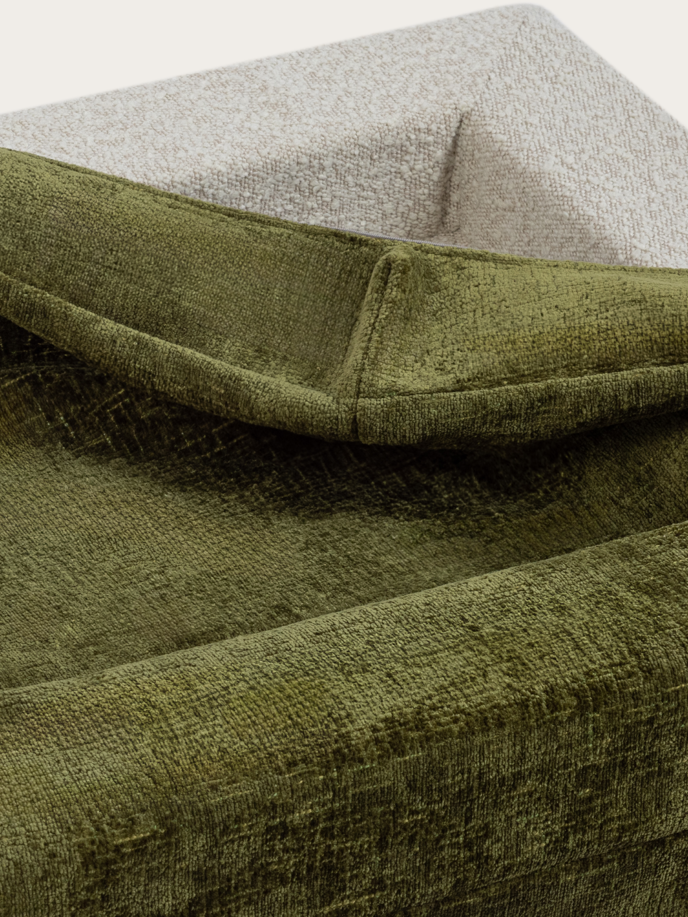 Fancy Haboo Nuzzle  Pet Bed