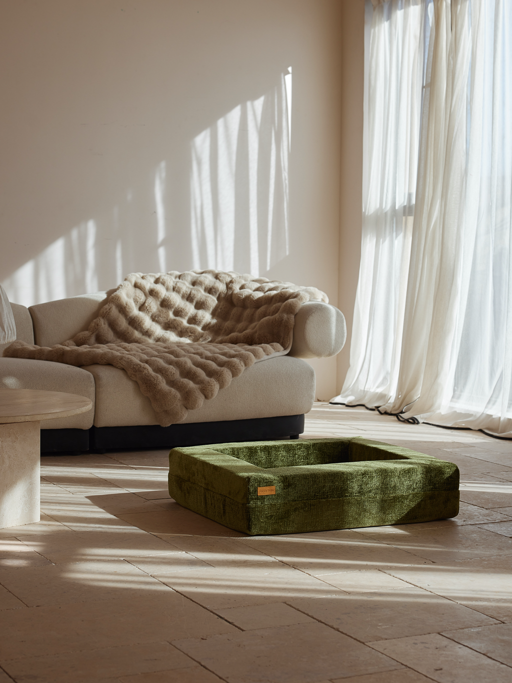 Fancy Haboo Nuzzle  Pet Bed